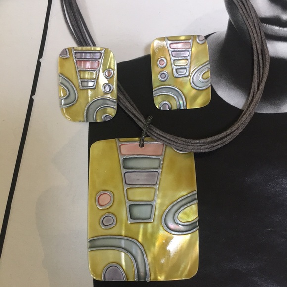 Beautiful natural shell art work set - Picture 3 of 4